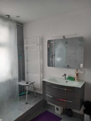 1200 € - 102 m² - 3.0 Zi.