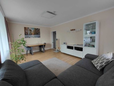 Geschmackvolle 3-Zi-Wohnung mit EBK, Balkon, Keller in Laatzen