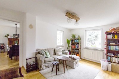 S-Feuerbach - Zentrale Lage mit top Anbindung - Echtholzparkett Eiche - OG