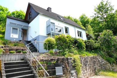 Finden Sie Ihre Oase der Ruhe - Idyllisches Einfamilienhaus am Waldrand von Gilfershausen!