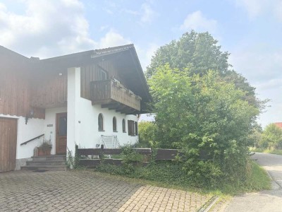 Sympathische 2 Zi.-DG-Wohnung mit Balkon in ruhiger Lage!