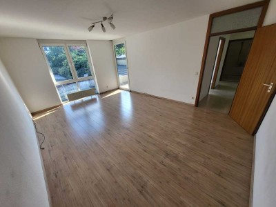 Helle 2-Zimmer Wohnung in zentraler Lage