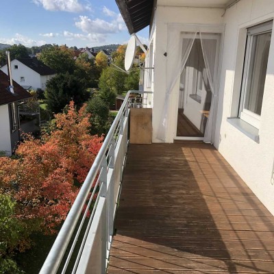 Schöne und gepflegte 4-Raum-Wohnung mit gehobener Innenausstattung mit Balkon in Bad Hersfeld