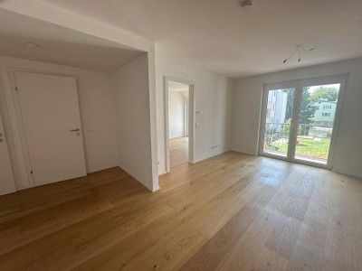 Cooles Top mit westseitiger Terrasse und Loggia - Nähe Kirchenplatz Atzgersdorf.