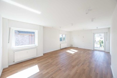 *Neue Wärmepumpe* Stilvoll modernisierte Wohnung im Obergeschoss