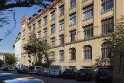 Traumhafte Wohnung in der ehemaligen Kunstdruckanstalt Dr. Trenkler - Co