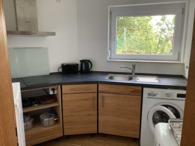 Frisch renovierte 1-Zimmer ELW, möbliert