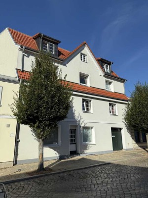Schöne, großzügige 3-Zimmerwohnung mit Vollbad, citynah