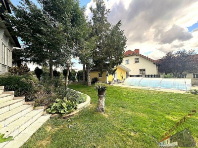 WEIHNACHTSAKTION!!! 250 m² Familientraum mit 140 m² Wohnkeller und 30 m²Garage! Großer Garten mit Swimmingpool! Sauna im Nebengebäude!