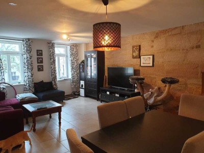 Ansprechende und sanierte 3-Zimmer-EG-Wohnung mit gehobener Innenausstattung mit EBK in Schwabach
