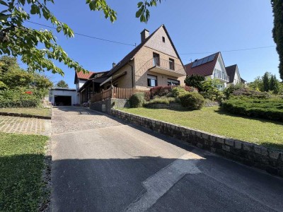 Einfamilienhaus mit großem Garten auf geteiltem Grundstück!