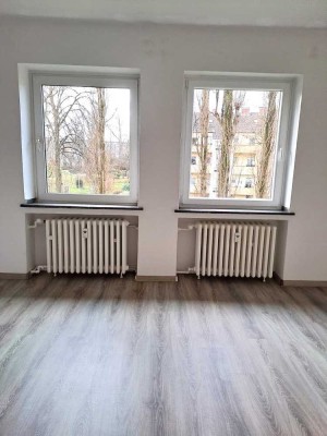 Sehr schöne sanierte 3 Zimmer Wohnung in Duisburg zu vermieten
