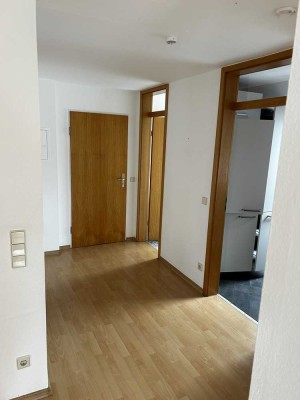 Exklusive 3-Zimmer-Dachgeschosswohnung mit EBK in Uhingen
