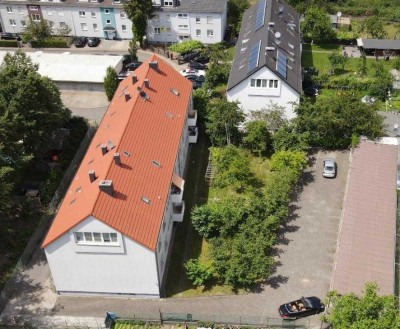 8 Wohnungen + 5 Garagen Mehrfamilienhaus