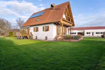 Sehr gepflegtes Einfamilienhaus mit Garten und Gewerbehallen und "Wasserkraftwerk" (Turbine)