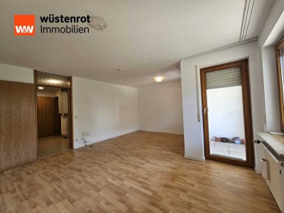 Kampfansage zu einer Doppelhaushälfte!
"MODERNES WOHNEN IM HAUS-IM-HAUS-SYSTEM"