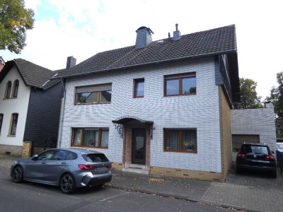 Geräumige 3-Zimmer-Wohnung mit Balkon im gepflegten 3-Familienhaus in Schlebusch