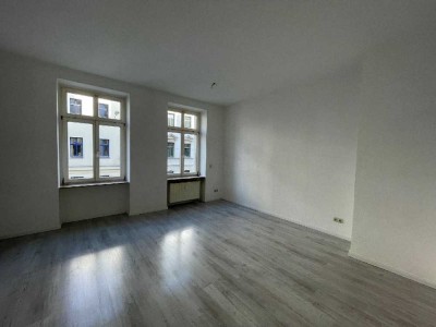 *Kleine 3-Zimmer-Wohnung mit Balkon in Citynähe*