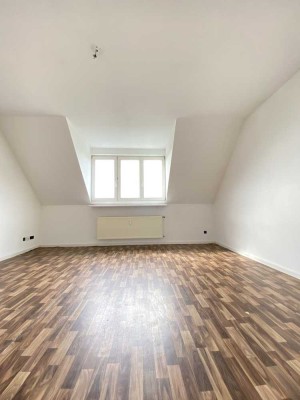 2 Zimmer Dachgeschosswohnung zu vermieten