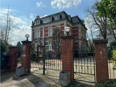 Traumhaftes Gartengeschoss mit Panorama-Terrasse