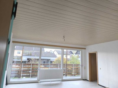 Gepflegte 4-Raum-Wohnung, +Flur und Bad
