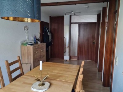2,5-Zimmer-Wohnung mit Balkon und EBK am Stadtpark Stuttgart-Zuffenhausen,Fußläufig zum Porscheplatz