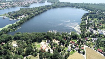 Ruhige 3-Zimmer-DG-Wohnung direkt oberhalb des Petzinsees
