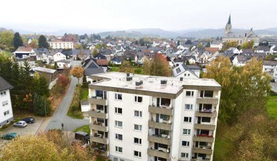 Renovierte 3-Zimmer-Wohnung mit Balkon in Medebach – Top-Aussicht in ruhiger und gepflegter Wohnlage