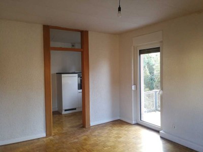 Helle Altbau 3ZKB 70m² mit Balkon in Bensheim Innenstadtnähe