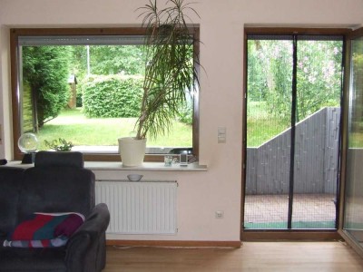 schöne 3 Zimmerwohnung mit Terrasse und Garage ab 1. Juli oder früher