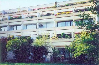 1-Zimmer-Apartment mit großer Loggia in ruhiger Wohnlage