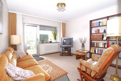 Viel Platz für alle: EG-Wohnung plus Maisonette, Gartenidylle und Garage inklusive