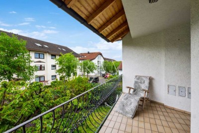 Großzügige, möblierte 4,5-Zimmer Wohnung mit zwei Balkonen in ruhiger Lage von Leonberg