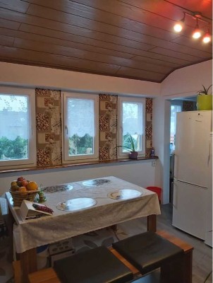 Modernisierte Wohnung mit zweieinhalb Zimmern sowie Balkon und EBK in Steinfurt
