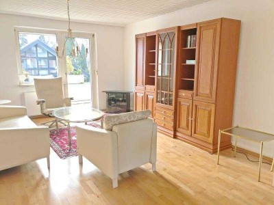 **FURNISHED** Helle 2 Zimmerwohnung in Benrath