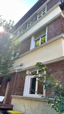 Ma-Feudenheim STADTHAUS der 20iger Jahre mit Charme und Flair - renovierungsbedürftig