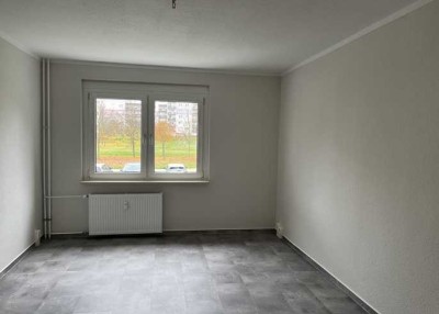 Wir sanieren für Sie! 3-Raum-Wohnung mit Balkon!
