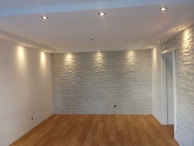 Stilvolle, sanierte 2-Zimmer-Hochparterre-Wohnung mit gehobener Innenausstattung mit EBK in Balingen