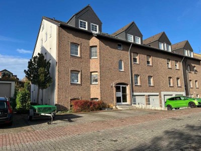 TOP Eigentumswohnung mit ausgebautem Spitzboden - sofort frei