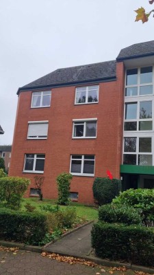 Sahnestück in Oststeinbek, barrierefrei, Süd-Terrasse, Aufzug, private Wallbox