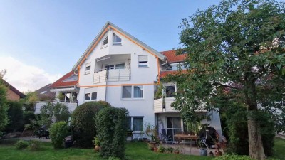 1783 – Stilvolle 2 Zi.-DG-Wohnung in Nufringen! S-Bahn, Garage, Balkon, Küche!