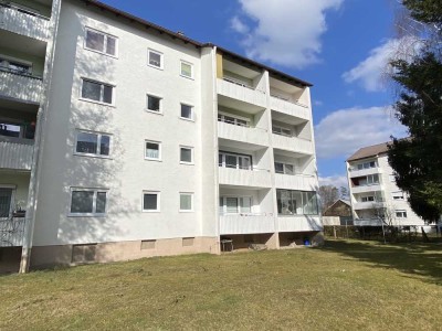 Attraktive, top renovierte  Wohnung mit sonnigem Balkon im Süden Waldkraiburg´s