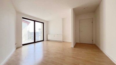 Stilvoll renoviert: 3-Zi-DG-Wohnung mit Balkon