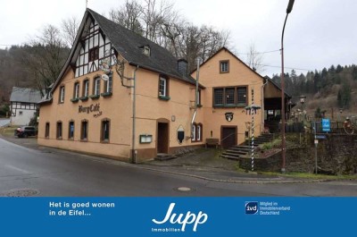 Ehemaliges Gasthaus und Cafe unterhalb der Manderscheider Niederburg, Niedermanderscheid