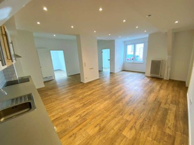 Loft/Stadtwohnung -  mit EBK: moderne 4-Zimmer-EG-Wohnung in Bad Homburg