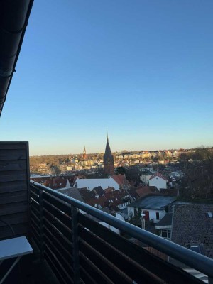 Schöne 2-Zimmer-Dachgeschosswohnung mit Balkon