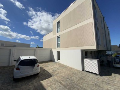 Reiheneckhaus mit Dachterrasse