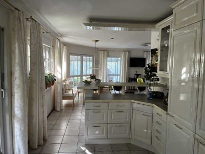 Ullersdorf: Luxuriöse 112qm-Wohnung mit optionaler Wellnessoase (25 qm) und Gartenmitbenutzung