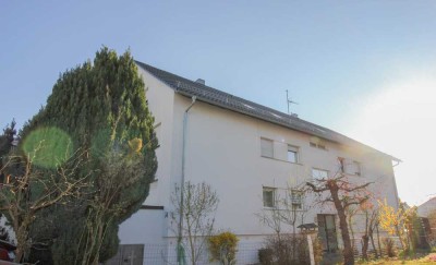Sehr ruhig gelegene 3 Zi Terrassen Wohnung! Mit Wintergarten, EBK, voll Bad, Keller u PKW Stellplatz