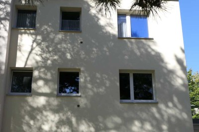 bezugsfreie 3 Zimmer-Etagenwohnung mit Westbalkon und PKW-Stellplatz - provisionsfrei